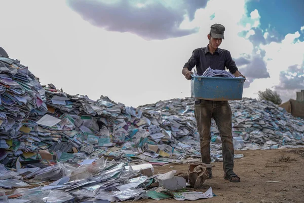 Atık Kağıtların Geri Dönüşümü Diğer Endüstriler Için Kullanılması Kasım 2022 — Stok fotoğraf