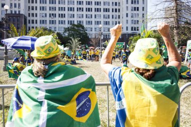 Brezilya Cumhurbaşkanı Jair Bolsonaristas 'ın destekçileri Rio de Janeiro' daki Doğu Askeri Komutanlığı önünde kamp yapmaya devam ediyorlar. 5 Kasım 2022, Rio de Janeiro, Brezilya: Cumhurbaşkanı Jair Bolsonaro 'nun destekçileri (Liberal Parti) 