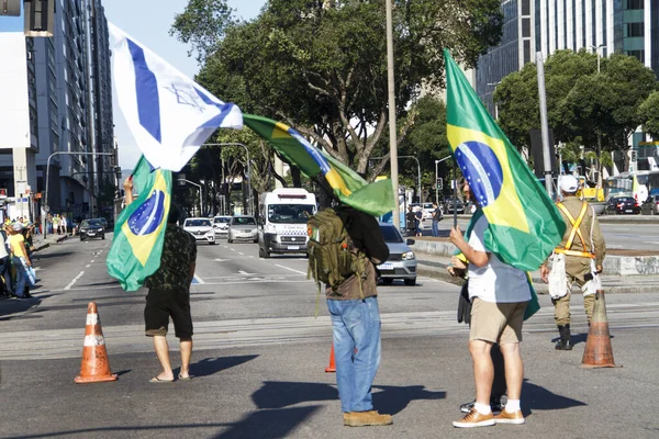 Los Partidarios Del Presidente Brasileño Jair Bolsonaristas Siguen Acampados Frente —  Fotos de Stock