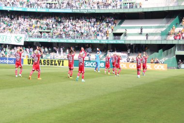 Brezilya Futbol Şampiyonası: Coritiba Flamengo 'ya karşı. 6 Kasım 2022, Curitiba, Parana, Brezilya: Coritiba ile Flamengo arasındaki futbol maçı, Brezilya Futbol Şampiyonası 'nın 36.