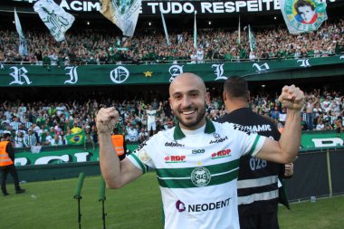 Brezilya Futbol Şampiyonası: Coritiba Flamengo 'ya karşı. 6 Kasım 2022, Curitiba, Parana, Brezilya: Coritiba ile Flamengo arasındaki futbol maçı, Brezilya Futbol Şampiyonası 'nın 36.