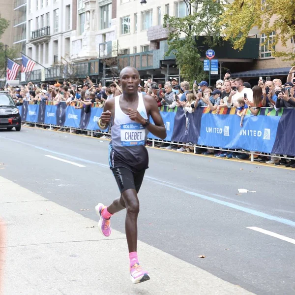 Chebet Lokedi Del Kenya Vincono Nyc Marathon Novembre 2022 New — Foto Stock