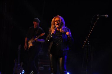 Şarkıcı Bonnie Tyler Curitiba 'daki 50. annicersary turnesinde. 11 Kasım 2022, Sao Paulo, Brezilya: 70 'li ve 80' li yılların ikonu şarkıcı Bonnie Tyler, kariyerinin 50 yılını Positivo Tiyatrosu 'nda anmak için bir gösteri sunar.