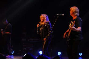Şarkıcı Bonnie Tyler Curitiba 'daki 50. annicersary turnesinde. 11 Kasım 2022, Sao Paulo, Brezilya: 70 'li ve 80' li yılların ikonu şarkıcı Bonnie Tyler, kariyerinin 50 yılını Positivo Tiyatrosu 'nda anmak için bir gösteri sunar.