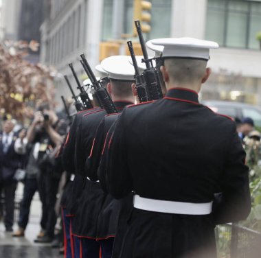 103. Gaziler Günü Geçidi 2022 - NYC. 11 Kasım 2022, New York, ABD: New York Şehri 103. Gaziler Günü Geçidi, Madison Square Parks Ebediyetsiz Işık Personel Alayı 'nda resmi çelenk seremonisi ve bir dakikalık saygı duruşuyla başlıyor..