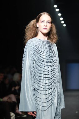 SPFW N54: Sonbahar / Kış 2023 koleksiyonu - Renata Buzza marka moda gösterisi. 16 Kasım 2022, Sao Paulo, Brezilya: SPFW-N54 'te Renata Buzza marka moda gösterisi - Sonbahar / kış koleksiyonu, Mooca Park, Sao Paulo' da Komplexo Tempo 'da yapıldı.