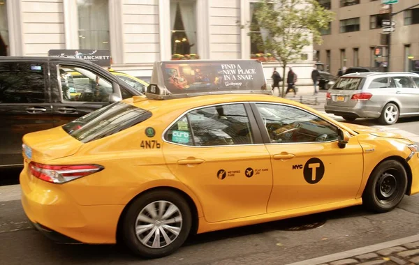 Tarifas Base Para Táxis Amarelos Nova Iorque Aumentaram Agora Novembro — Fotografia de Stock