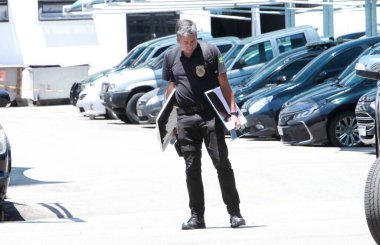 Rio de Janeiro 'da Sophisma Operasyonu. 17 Kasım 2022, Rio de Janeiro, Brezilya: Brezilya Federal Polisi bir yolsuzluk şemasını araştırmak amacıyla Sophisma Getulio Vargas Vakfı Operasyonunu başlattı