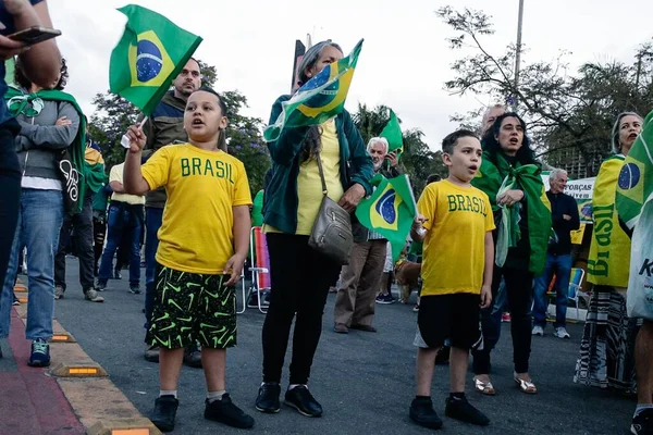 Jair Bolsonaro 대통령을 지지하는 시위대는 브라질에 군사적 개입을 2022 브라질 — 스톡 사진