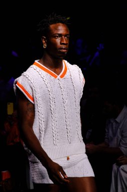 SPFW-N54: Sonbahar / Kış 2023 Koleksiyonu - Atılie Mao de Mae moda gösterisi. 18 Kasım 2022, Sao Paulo, Brezilya: Atılie Mao de Mae moda gösterisi Sao Paulo Moda Haftası, Sonbahar / Kış 2023 koleksiyonu (SPFW-N54)