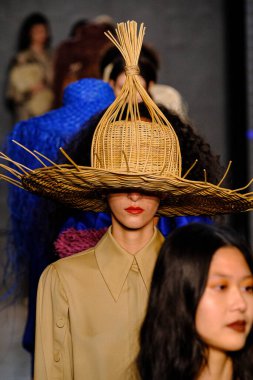 SPFW-N54: Sonbahar / Kış 2023 Koleksiyonu - Neriage marka moda gösterisi. 19 Kasım 2022, Sao Paulo, Brezilya: Sao Paulo Fashion Week, Autumn / Winter 2023 collection (SPFW-N54), in a catwalk 