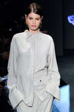 SPFW-N54: Sonbahar / Kış 2023 Koleksiyonu - Anace marka moda gösterisi. 19 Kasım 2022, Sao Paulo, Brezilya: Sao Paulo Moda Haftası 'nda Anace marka moda gösterisi, Sonbahar / Kış 2023 koleksiyonu (SPFW-N54), 