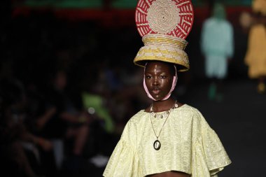 SPFW-N54: Sonbahar / Kış 2023 Koleksiyonu - Isaac Silva marka moda gösterisi. 20 Kasım 2022, Sao Paulo, Brezilya: Sao Paulo Moda Haftası 'nda Isaac Silva marka moda gösterisi, Sonbahar / Kış 2023 koleksiyonu (SPFW-N54)