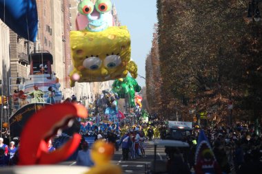 Macys Şükran Günü Geçidi 2022. 24 Kasım 2022, New York, ABD: Macy 'nin 77. cadde ve Central Park' tan başlayan Şükran Günü Geçidi 2022 ve Columbus çemberi boyunca, Central Park 'ın güneyinden 6. caddeye 