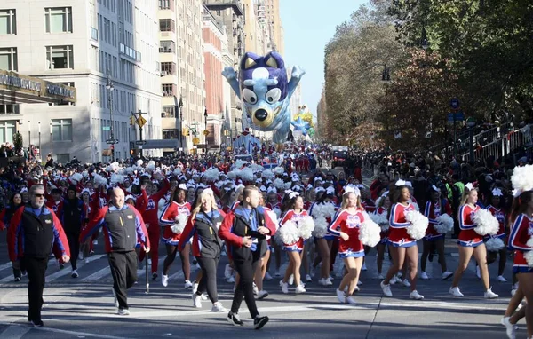 麦克的感恩节游行2022 2022年11月24日 美国纽约 梅西感恩节游行 Macy Thanksgiving Day Parade 2022 从西77街和中央公园开始 — 图库照片