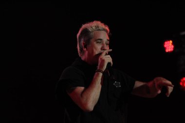 Grup Jota Quest Prime Rock Brasil 'de sahne alıyor. 26 Kasım 2022, Curitiba, Parana, Brezilya: Brezilyalı grup Jota Quesr, Prime Rock Brasil 'e ev sahipliği yapan Curitiba' daki Pedreira Paulo Leminski 'de canlı performans sergiliyor.