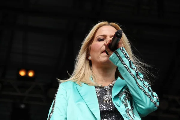 stock image Paula Toller performs at Prime Rock Brasil. November 26, 2022, Curitiba, Parana, Brazil: Brazilian singer Paula Toller, performs live at Pedreira Paulo Leminski, in Curitiba, which hosts Prime Rock Brasil