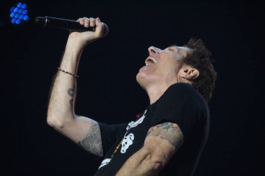 (Capital Inicial, Prime Rock Brasil 'de canlı performans sergiliyor. 26 Kasım 2022, Curitiba, Parana, Brezilya: Brezilyalı grup Capital Inicial Prime Rock Brasil sırasında Pedreira Paulo Leminski 'de canlı performans sergiliyor.