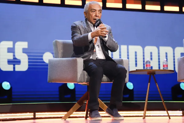 stock image (INT) Brazilian cartoonist Mauricio de Sousa participates in CCXP 22. December 2, 2022, Sao Paulo, Brazil: Brazilian cartoonist Mauricio de Sousa, Sidney Gusman, Monica Sousa and Marcos Saraiva, during a lecture on the Thunder Stage at CCXP 22