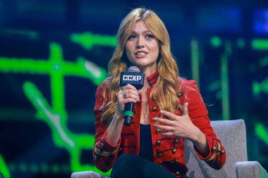 Amerikalı aktris Katherine McNamara, CCXP 22 paneline katıldı. 3 Aralık 2022, Sao Paulo, Brezilya: Amerikalı aktris Katherine McNamara, 'Shadowhunters' da Clary Fray ve 'Arrow' da Mia Smoak 'ı canlandırmasıyla tanınıyor.