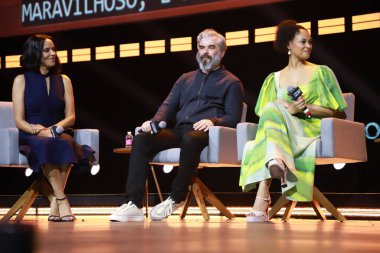 Sao Paulo 'daki CCXP 22 panelinde Amazon Prime Video serisinin yıldızları yer alıyor. 3 Aralık 2022, Sao Paulo, Brezilya: Ismael Cruz Cordova, Cynthia Addai-Robinson, Sara Zwangobani ve Trystan Gravelle