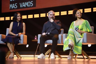 Sao Paulo 'daki CCXP 22 panelinde Amazon Prime Video serisinin yıldızları yer alıyor. 3 Aralık 2022, Sao Paulo, Brezilya: Ismael Cruz Cordova, Cynthia Addai-Robinson, Sara Zwangobani ve Trystan Gravelle