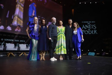 Sao Paulo 'daki CCXP 22 panelinde Amazon Prime Video serisinin yıldızları yer alıyor. 3 Aralık 2022, Sao Paulo, Brezilya: Ismael Cruz Cordova, Cynthia Addai-Robinson, Sara Zwangobani ve Trystan Gravelle
