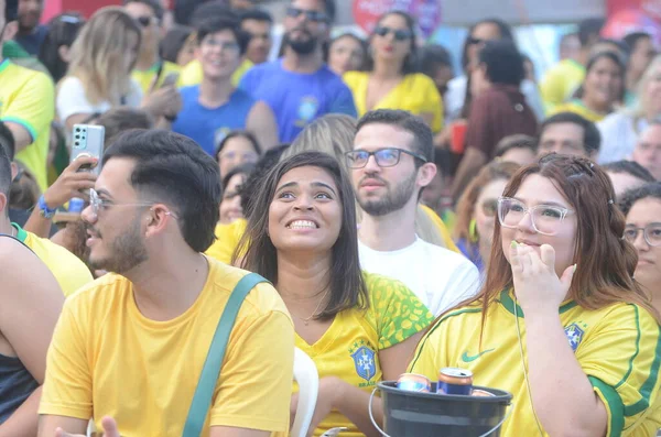 Los Aficionados Ven Partido Entre Brasil Corea Para Ronda Copa — Foto de Stock