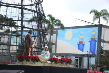 Curitiba 'da Noel Dayanışması etkinliği. 17 Aralık 2022, Curitiba, Parana, Brezilya: Papaz Reginaldo Manzotti 'nin Praca Nossa de Salete' deki varlığıyla Curitiba 'da düzenlenen 19. Noel dayanışma etkinliği