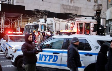 New York 'un Beşinci Bulvarı Aralık' ta Arabasız Kalacak. 18 Aralık 2022, New York, ABD: Son kez söylüyorum, Manhattan 'daki ünlü beşinci cadde 18 Aralık 2022 Pazar günü araçlar için kapatılacaktır. 