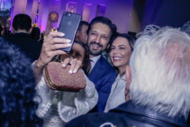 Sao Paulo Valisi seçildi. 01 Ocak 2022, Sao Paulo, Brezilya: Sao Paulo eyaletinin yeni seçilen valisi, Tarcisio de Freitas ve yardımcısı Felicio Ramuth, açılış törenine katıldılar. 