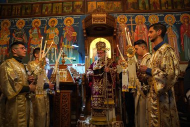 7 Ocak 2023 'te Gazze' deki St. Porphyrios Kilisesi 'nde Noel, Filistin Hristiyanları Aziz Porphyrios Kilisesi' nde Noel ayinine katıldılar.