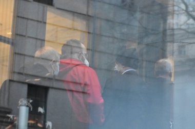 Dr. Robert Hadden, New York 'taki Daniel Patrick Moynihan Adliyesi' ne ulaştı. 9 Ocak 2023, New York, New York, ABD: Dr. Robert Hadden yargılanmak üzere federal mahkemeye geldi. 