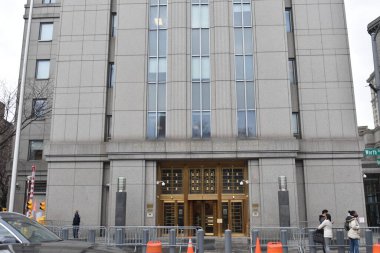 Dr. Robert Hadden, New York 'taki Daniel Patrick Moynihan Adliyesi' ne ulaştı. 9 Ocak 2023, New York, New York, ABD: Dr. Robert Hadden yargılanmak üzere federal mahkemeye geldi. 