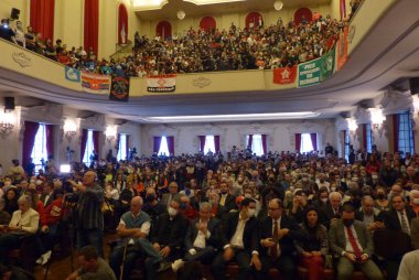 Demokrasi savunucusu Largo Sao Francisco Sao Paulo 'da. 01/09/2023. Brezilya, Sao Paulo: Göstericiler Sao Paulo Üniversitesi Rektör ve Hukuk Fakültesi (USP) tarafından düzenlenen bir etkinliğe katıldılar)