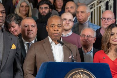 Mayor Adams Calls for Federal Support to Help Serve Asylum Seekers. January 22, 2023, New York, USA: New York City Mayor Eric Adams calls for more help from the federal government to handle the influx of asylum seekers at City Hall Rotunda 