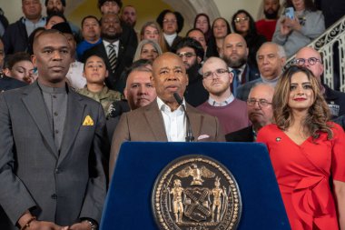 Mayor Adams Calls for Federal Support to Help Serve Asylum Seekers. January 22, 2023, New York, USA: New York City Mayor Eric Adams calls for more help from the federal government to handle the influx of asylum seekers at City Hall Rotunda 