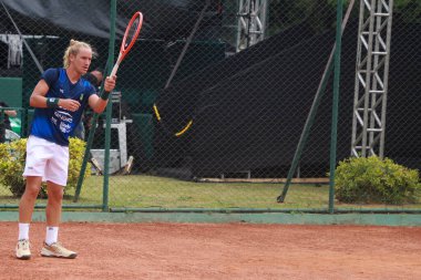 (Florianopolis 'teki Davis Kupası için Brezilya Takım Treni. 02 Şubat 2023, Florianopolis, Santa Catarina, Brezilya: Jaime Oncins, Coach ve Rafael Matos, Thiago Monteiro, Brezilya 'nın Florianopolis şehrinde Costao do Santinho' da (SC)