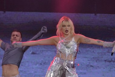 Carnauol Festivali Sao Paulo 'da. 4 Şubat 2023, Sao Paulo, Brezilya: Carnauol Festivali, Sao Paulo 'daki Allianz Parque' da Gloria Groove, Luisa Sonza ve DJ Dubdogz 'un müzikalleri ile hayranların zevkine göre düzenlendi..