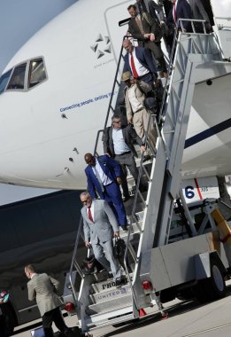 Goldwater Ulusal Muhafız Üssü-Arizona 'ya SuperbowlVII için Kansas Oyuncuları geliyor. 5 Şubat 2023, Phoenix, Arizona, ABD: SuperBowlVII maçı için Goldwater Ulusal Muhafız Üssü-Arizona 'ya Kansas City Chiefs Players' ın gelişi 