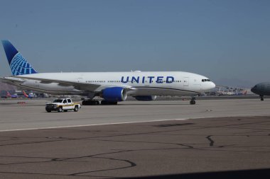 Goldwater Ulusal Muhafız Üssü-Arizona 'ya SuperbowlVII için Kansas Oyuncuları geliyor. 5 Şubat 2023, Phoenix, Arizona, ABD: SuperBowlVII maçı için Goldwater Ulusal Muhafız Üssü-Arizona 'ya Kansas City Chiefs Players' ın gelişi 