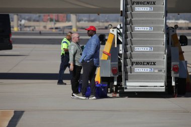 Goldwater Ulusal Muhafız Üssü-Arizona 'ya SuperbowlVII için Kansas Oyuncuları geliyor. 5 Şubat 2023, Phoenix, Arizona, ABD: SuperBowlVII maçı için Goldwater Ulusal Muhafız Üssü-Arizona 'ya Kansas City Chiefs Players' ın gelişi 