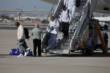 Goldwater Ulusal Muhafız Üssü-Arizona 'ya SuperbowlVII için Eagles Players' ın gelişi. 5 Şubat 2023, Phoenix, Arizona, ABD: Goldwater Ulusal Muhafız Üssü Arizona 'daki Philadelphia Eagles Oyuncuları SuperBowlVII maçı için geldiler 