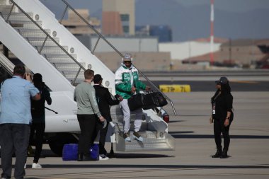 Goldwater Ulusal Muhafız Üssü-Arizona 'ya SuperbowlVII için Eagles Players' ın gelişi. 5 Şubat 2023, Phoenix, Arizona, ABD: Goldwater Ulusal Muhafız Üssü Arizona 'daki Philadelphia Eagles Oyuncuları SuperBowlVII maçı için geldiler 