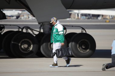 Goldwater Ulusal Muhafız Üssü-Arizona 'ya SuperbowlVII için Eagles Players' ın gelişi. 5 Şubat 2023, Phoenix, Arizona, ABD: Goldwater Ulusal Muhafız Üssü Arizona 'daki Philadelphia Eagles Oyuncuları SuperBowlVII maçı için geldiler 