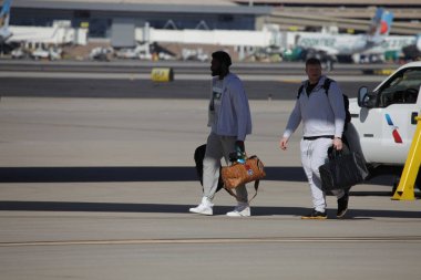 Goldwater Ulusal Muhafız Üssü-Arizona 'ya SuperbowlVII için Eagles Players' ın gelişi. 5 Şubat 2023, Phoenix, Arizona, ABD: Goldwater Ulusal Muhafız Üssü Arizona 'daki Philadelphia Eagles Oyuncuları SuperBowlVII maçı için geldiler 