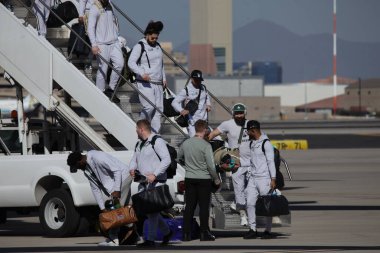 Goldwater Ulusal Muhafız Üssü-Arizona 'ya SuperbowlVII için Eagles Players' ın gelişi. 5 Şubat 2023, Phoenix, Arizona, ABD: Goldwater Ulusal Muhafız Üssü Arizona 'daki Philadelphia Eagles Oyuncuları SuperBowlVII maçı için geldiler 