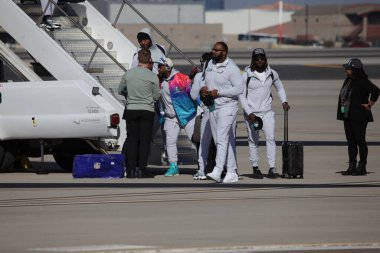 Goldwater Ulusal Muhafız Üssü-Arizona 'ya SuperbowlVII için Eagles Players' ın gelişi. 5 Şubat 2023, Phoenix, Arizona, ABD: Goldwater Ulusal Muhafız Üssü Arizona 'daki Philadelphia Eagles Oyuncuları SuperBowlVII maçı için geldiler 