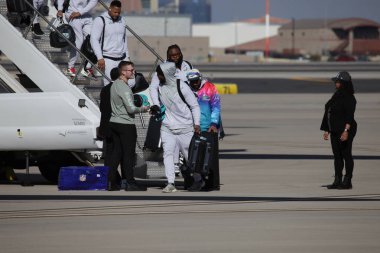 Goldwater Ulusal Muhafız Üssü-Arizona 'ya SuperbowlVII için Eagles Players' ın gelişi. 5 Şubat 2023, Phoenix, Arizona, ABD: Goldwater Ulusal Muhafız Üssü Arizona 'daki Philadelphia Eagles Oyuncuları SuperBowlVII maçı için geldiler 