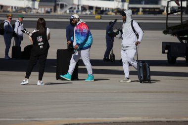 Goldwater Ulusal Muhafız Üssü-Arizona 'ya SuperbowlVII için Eagles Players' ın gelişi. 5 Şubat 2023, Phoenix, Arizona, ABD: Goldwater Ulusal Muhafız Üssü Arizona 'daki Philadelphia Eagles Oyuncuları SuperBowlVII maçı için geldiler 